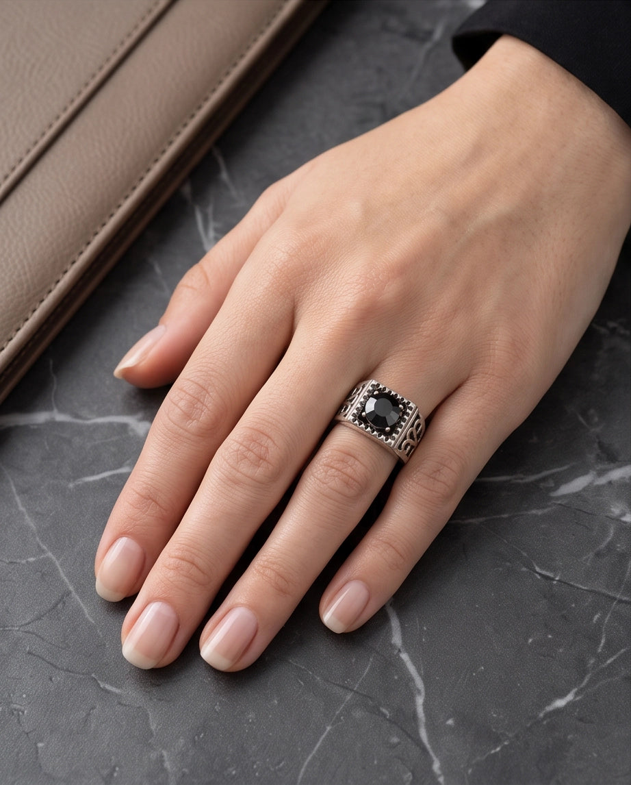 Brilliant Round Cut Faceted Black Sawtooth Filigree Scroll Silver Ring