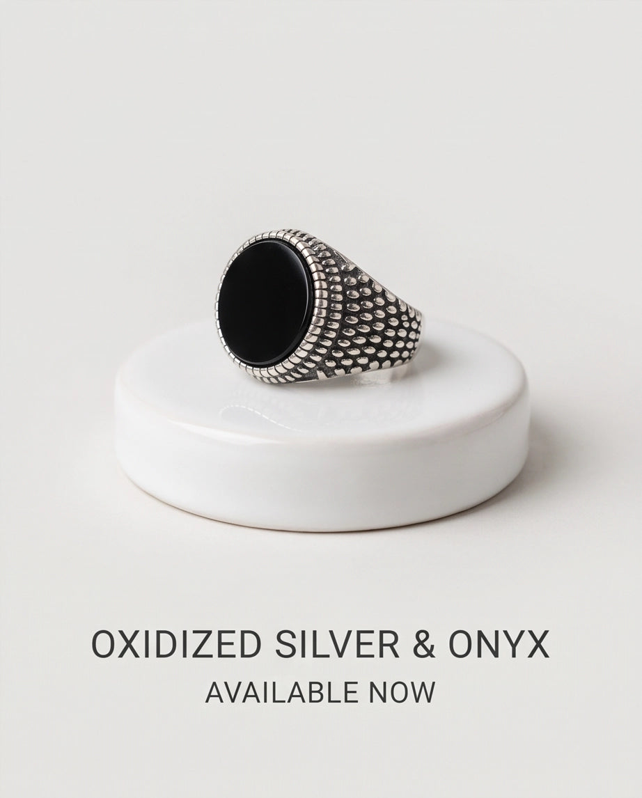 Onyx-Style Round Cabochon Beaded Scale Texture Silver Ring