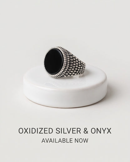 Onyx-Style Round Cabochon Beaded Scale Texture Silver Ring