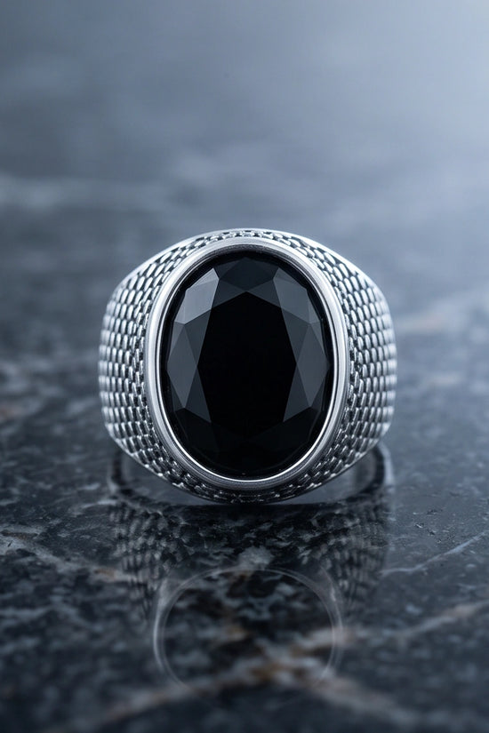 Imperial Onyx Mesh Signet Ring