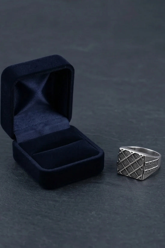 Vintage Sterling Silver Mesh Geometric Signet Ring
