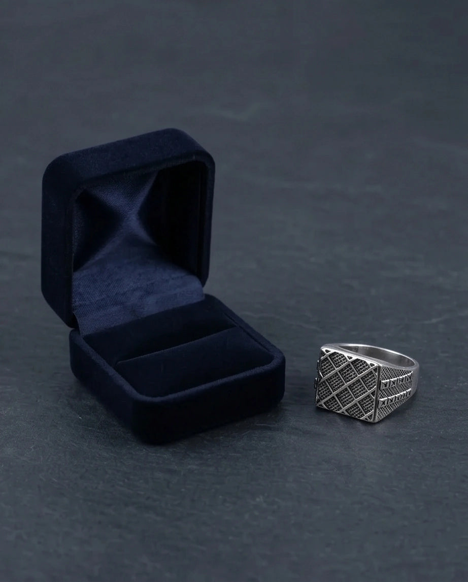 Vintage Sterling Silver Mesh Geometric Signet Ring