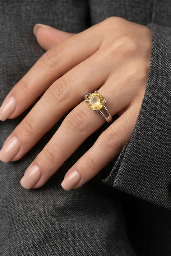 Sterling Silver Oval-Cut Split Shank Yellow Citrine Ring