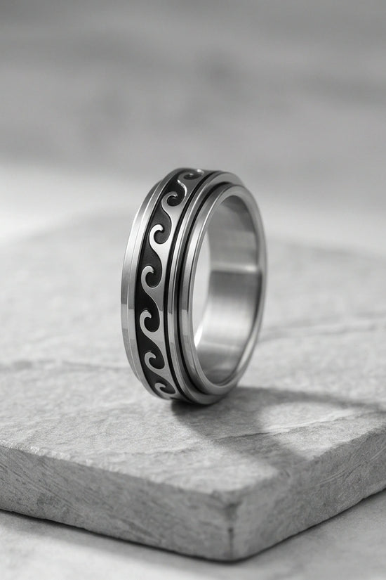 Minimalist Ocean Wave Engraved Band Ring