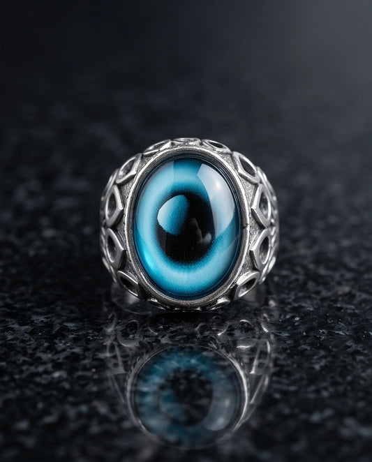 Vintage Sterling Silver Gothic Oceanic Cat's Eye Ring