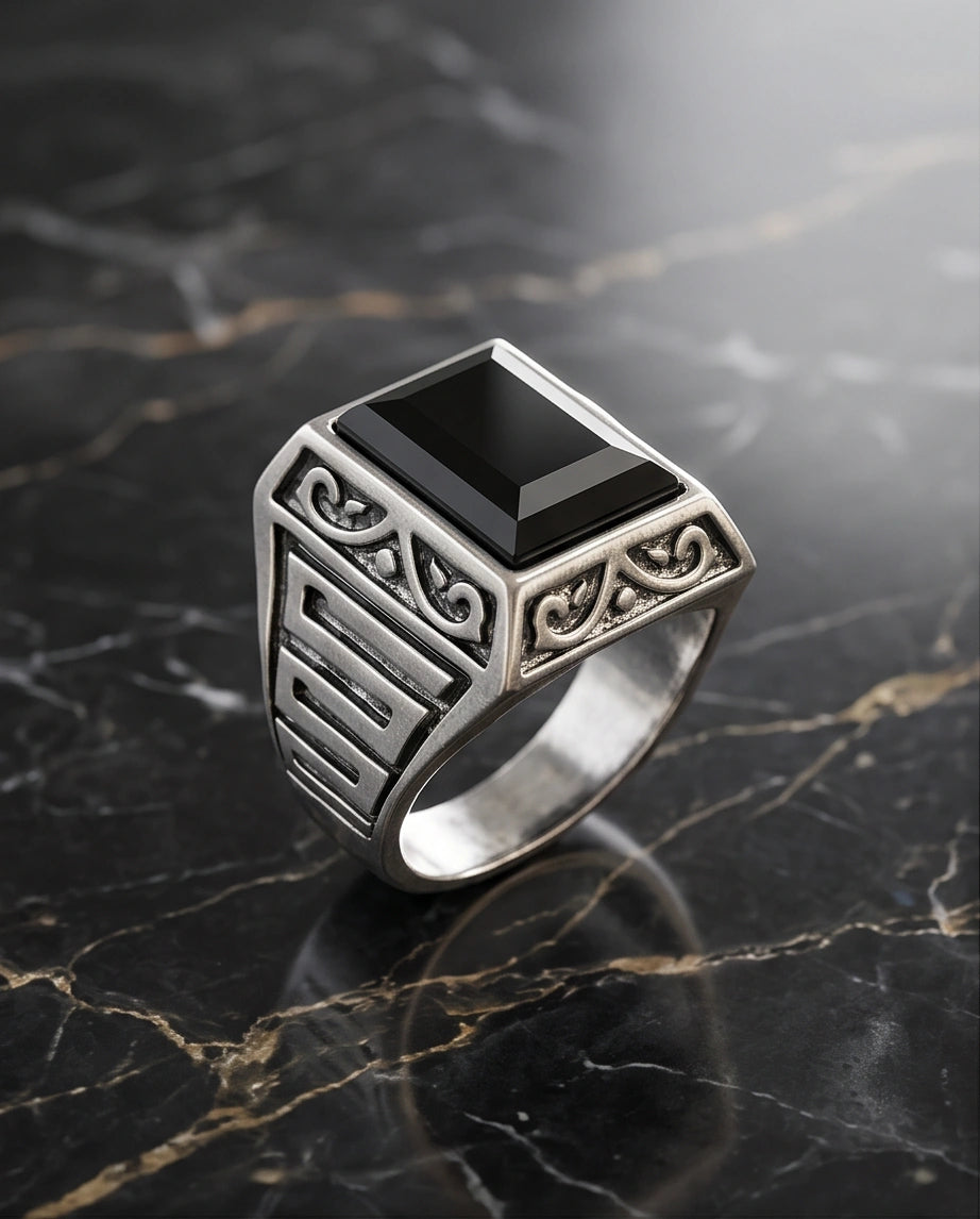 Imperial Onyx Horizon Signet Ring