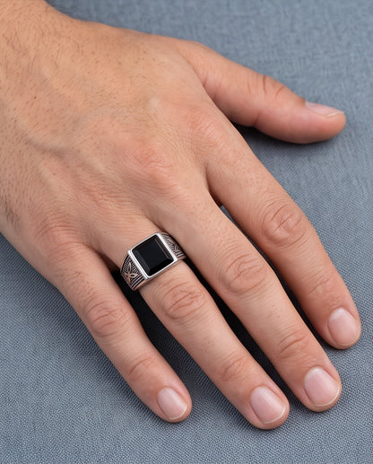 Pyramid Cut Onyx-Style Bunny Motif Stippled Silver Ring