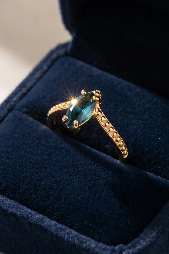 Vintage 14K Gold Marquise London Blue Topaz Chevron Ring