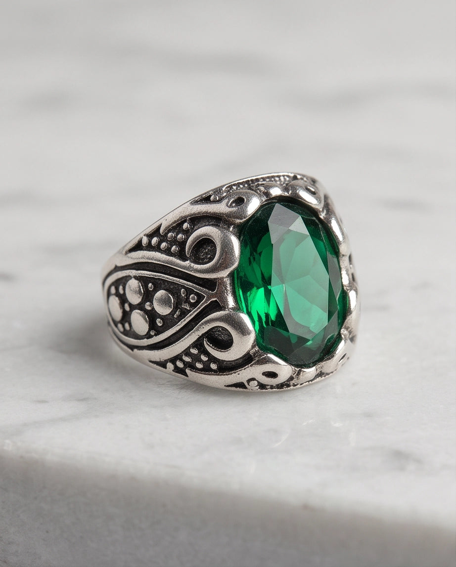 Emerald Gemstone Scalloped Crown Bezel Scroll Filigree Silver Ring