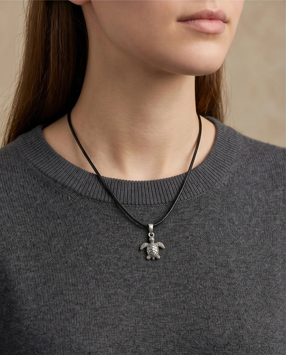 Silver Detailed Sea Turtle Necklace