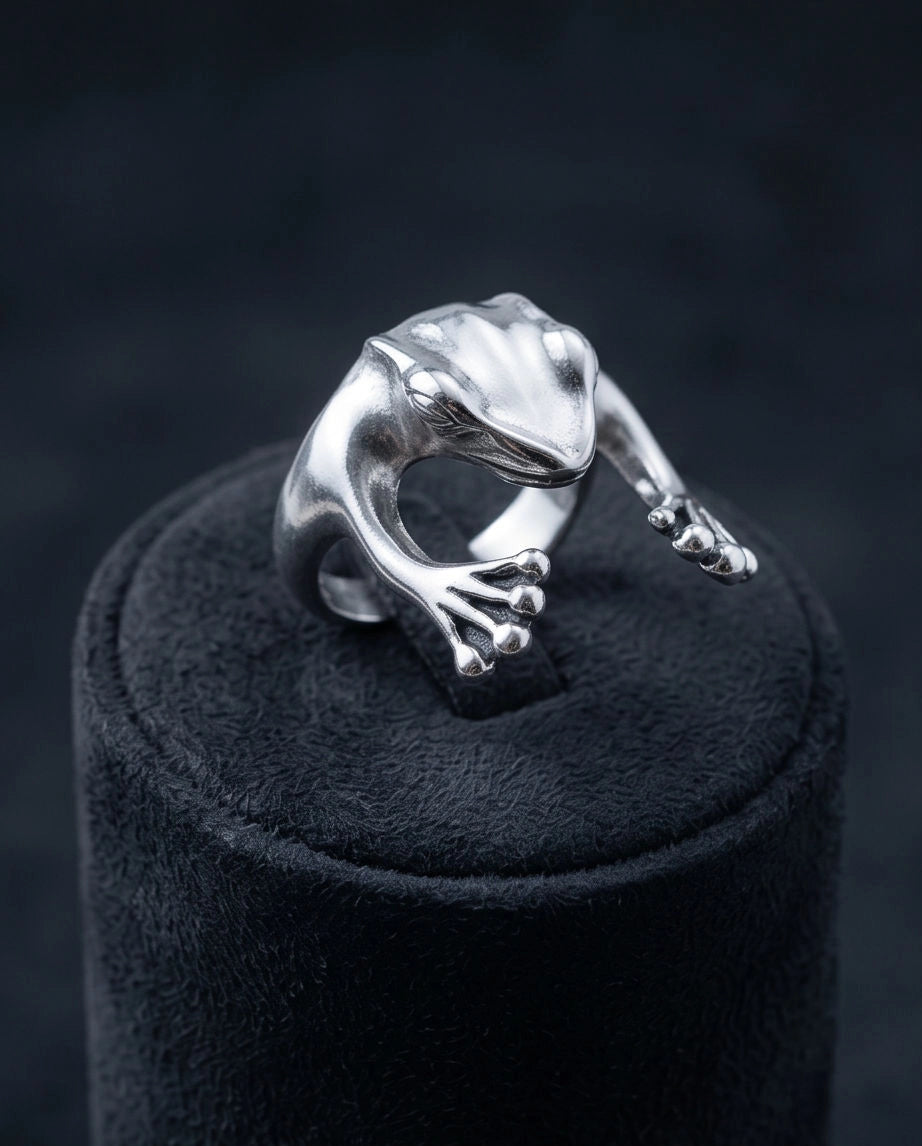 Silver Sculpted Frog Wrap Ring