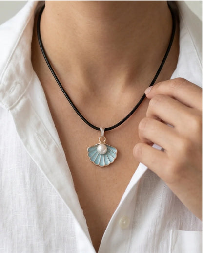 Gold and Turquoise Seashell Pearl Necklace