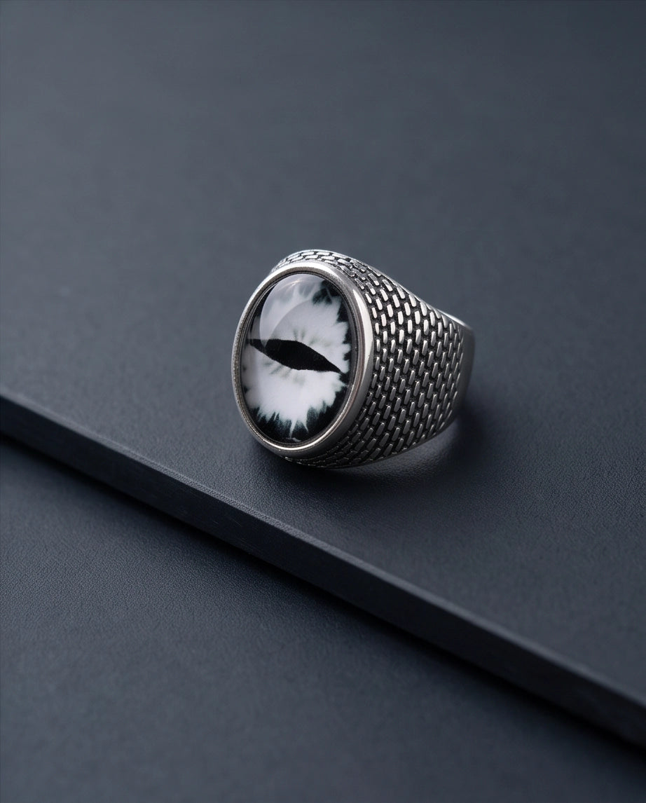 Slit-Pupil Obsidian Dragon-Eye Cabochon Scale-Band Silver Ring