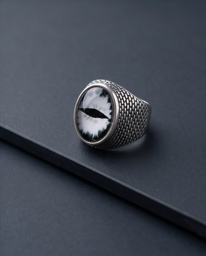 Slit-Pupil Obsidian Dragon-Eye Cabochon Scale-Band Silver Ring