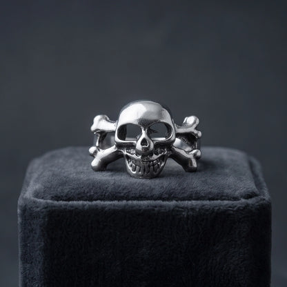 Jolly Roger Crossbones Skull Ring