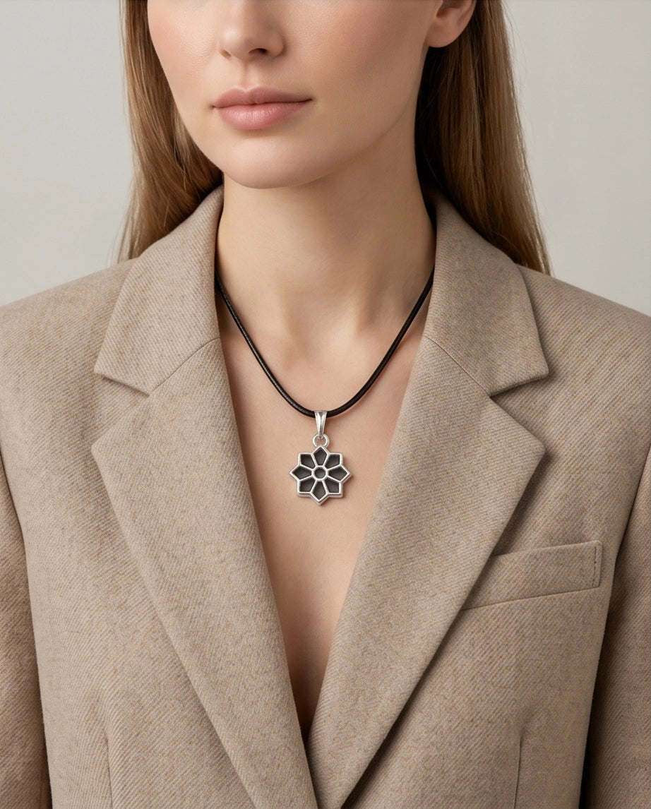 Silver Geometric Eight-Point Star Necklace