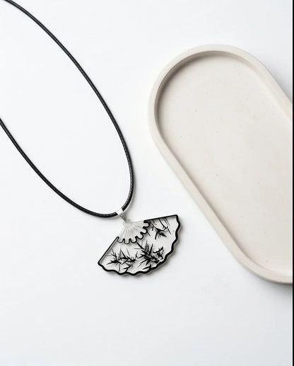 Artistic Bamboo Fan Pendant Necklace