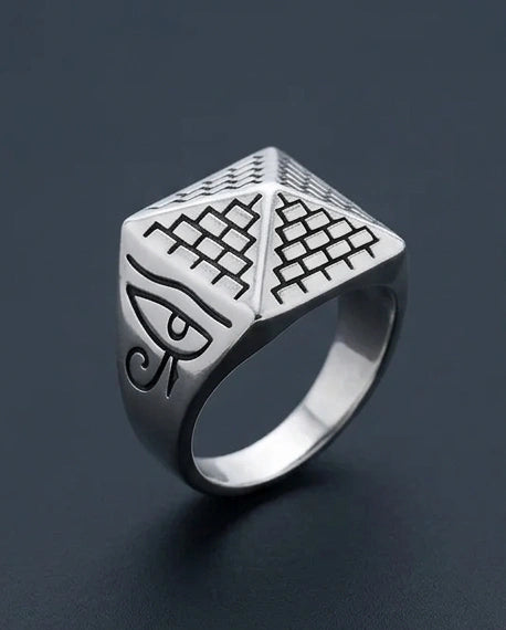 Vintage Sterling Silver Egyptian Pyramid Eye of Horus Ring