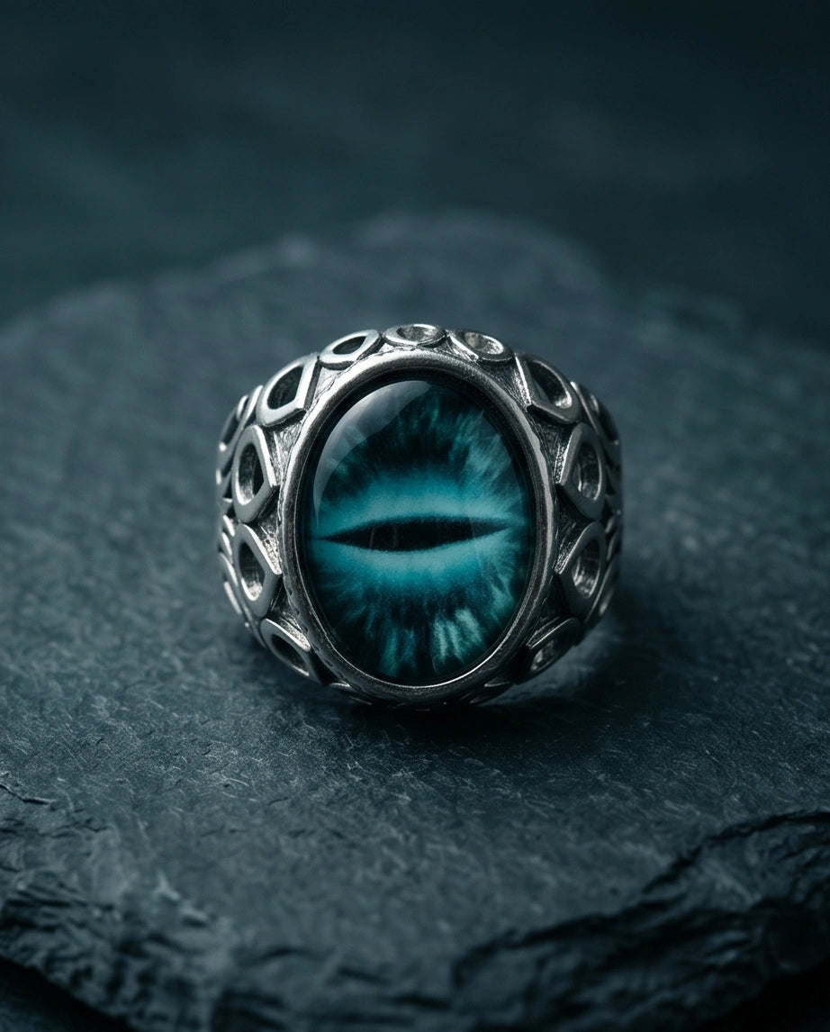 Vintage Sterling Silver Gothic Deep Teal Dragon's Eye Ring