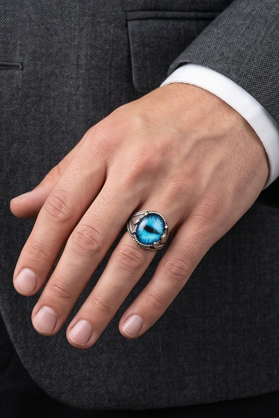 Vintage Sterling Silver Dragon's Claw Azure Eye Ring