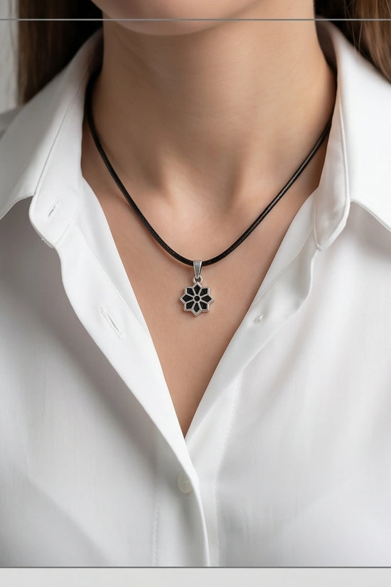 Silver Geometric Eight-Point Star Necklace