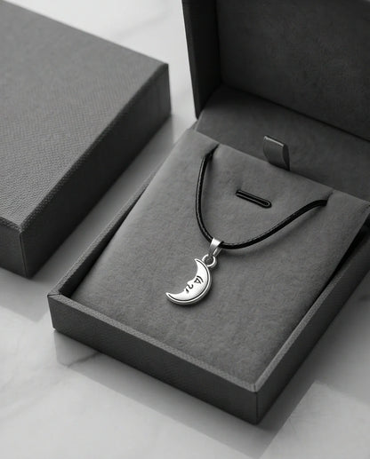 Silver Vintage Crescent Moon Face Necklace