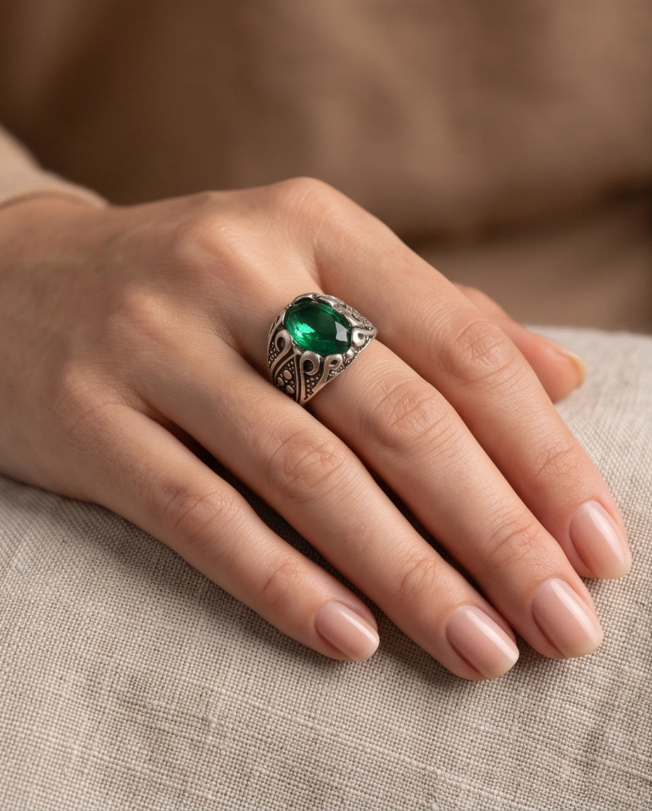 Emerald Gemstone Scalloped Crown Bezel Scroll Filigree Silver Ring