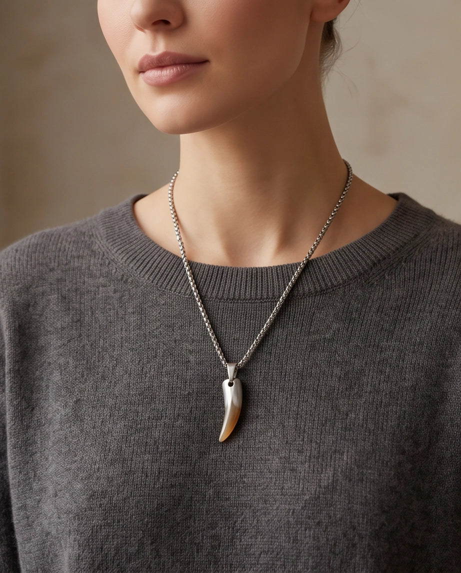 Silver Agate Tooth Pendant Chain Necklace