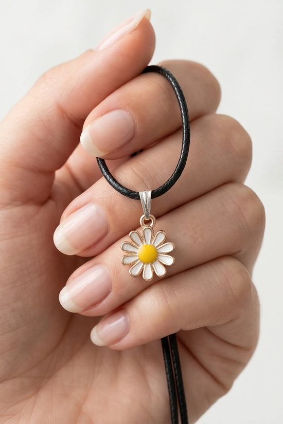 Gold and White Petite Daisy Necklace