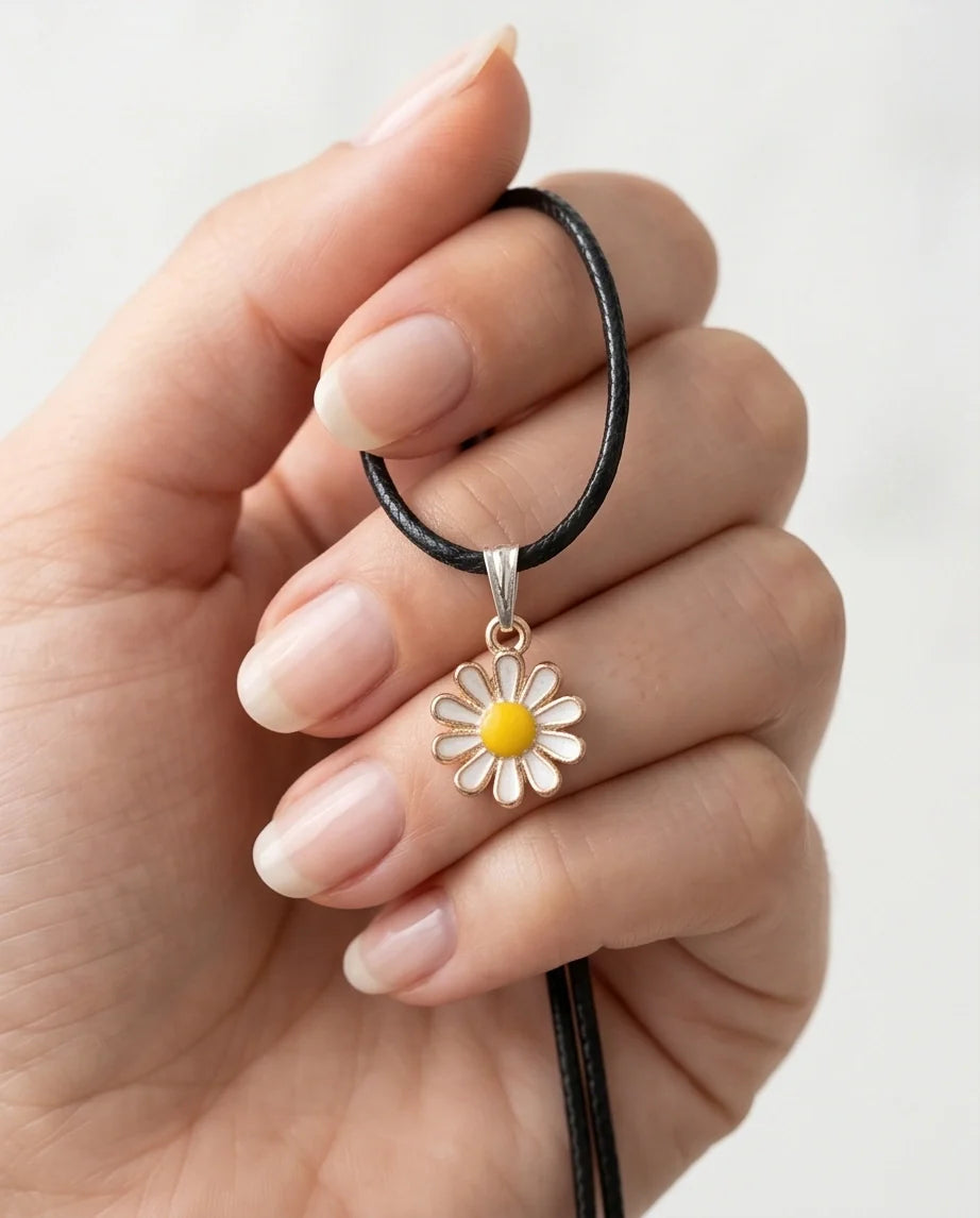 Gold and White Petite Daisy Necklace