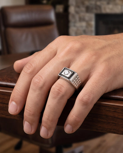 Brilliant Round Crystal Onyx-Inlay Brick-Link Band Silver Ring
