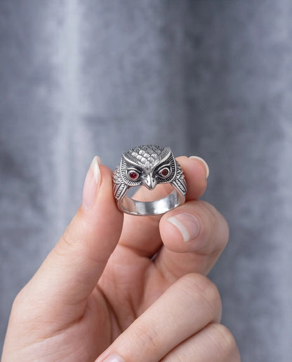 Ruby-Eyed Sculpted Owl Wing Ring
