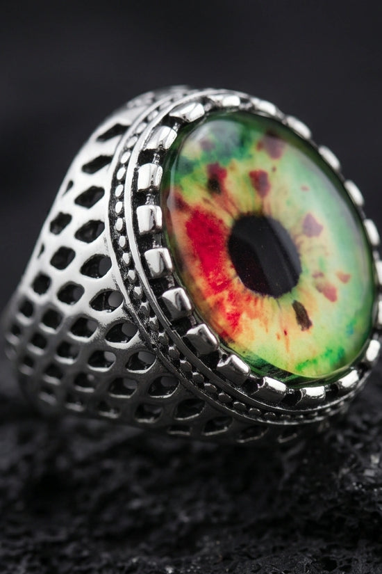 Vintage Sterling Silver Gothic Crimson-Green Beast Eye Ring