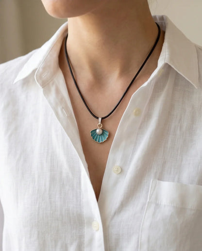 Gold and Turquoise Seashell Pearl Necklace