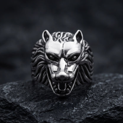 Howling Alpha Wolf Sculpted Ring