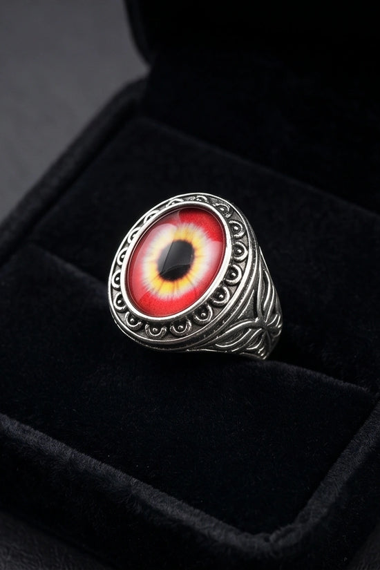 Vintage Sterling Silver Fiery Crimson Dragon's Eye Ring