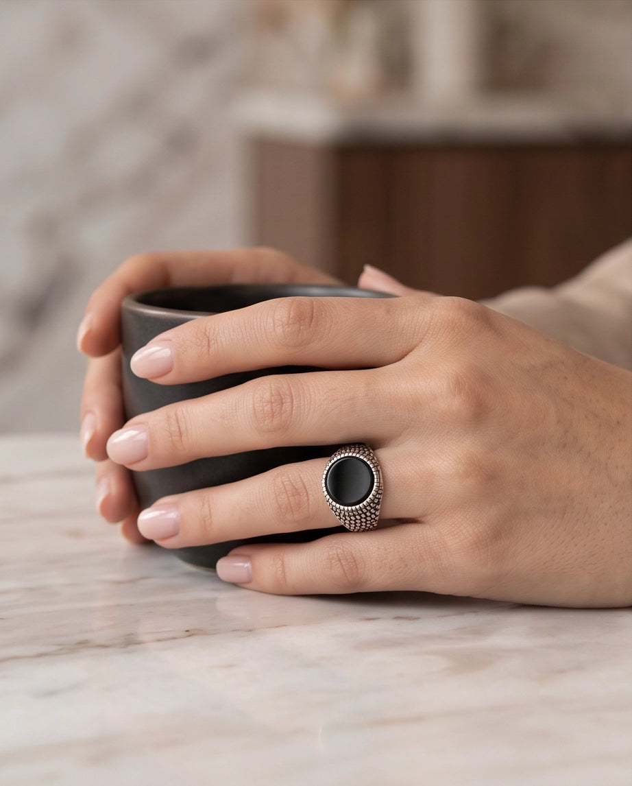 Onyx-Style Round Cabochon Beaded Scale Texture Silver Ring