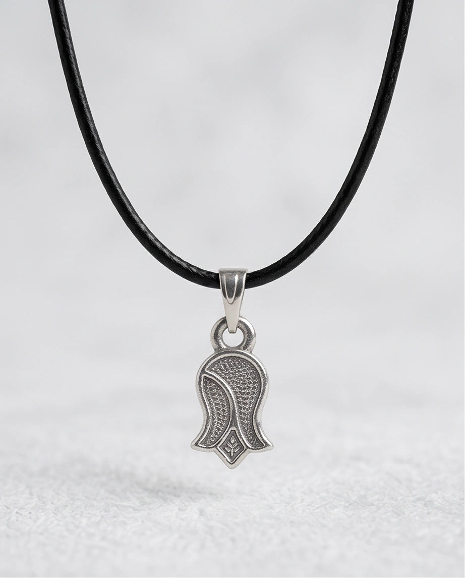 Silver Vintage Textured Tulip Necklace