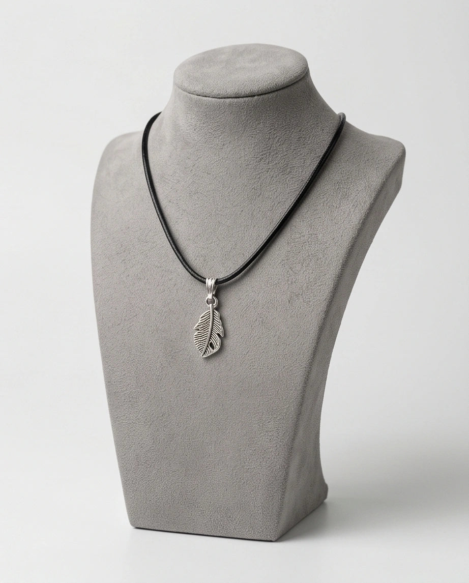 Silver Detailed Plume Feather Necklace