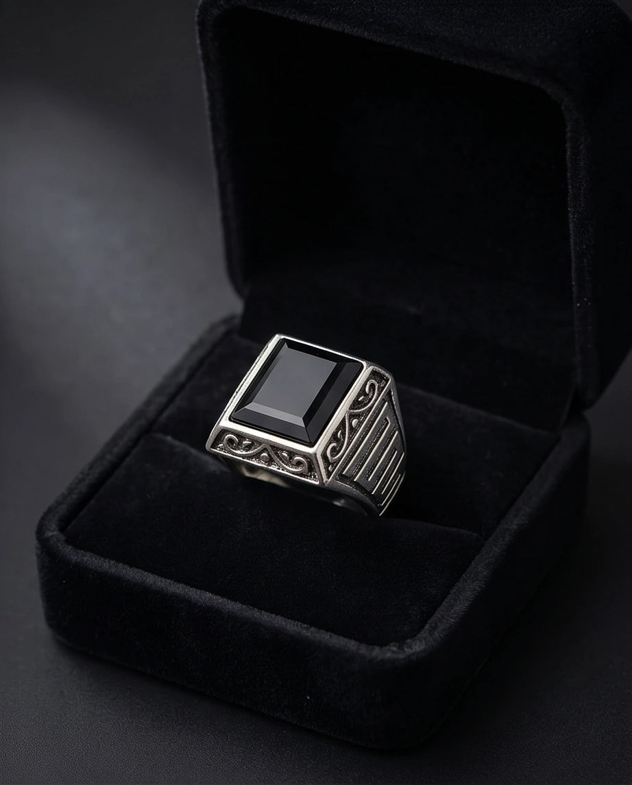 Imperial Onyx Horizon Signet Ring