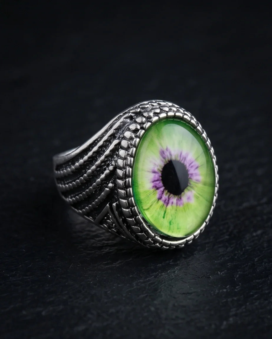Vintage Sterling Silver Mythic Violet-Green Eye Ring