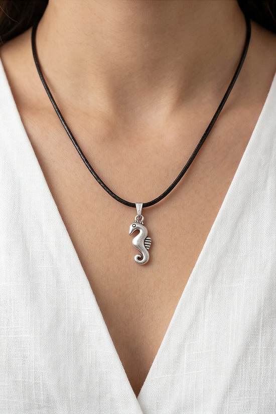 Silver Seahorse Pendant Necklace