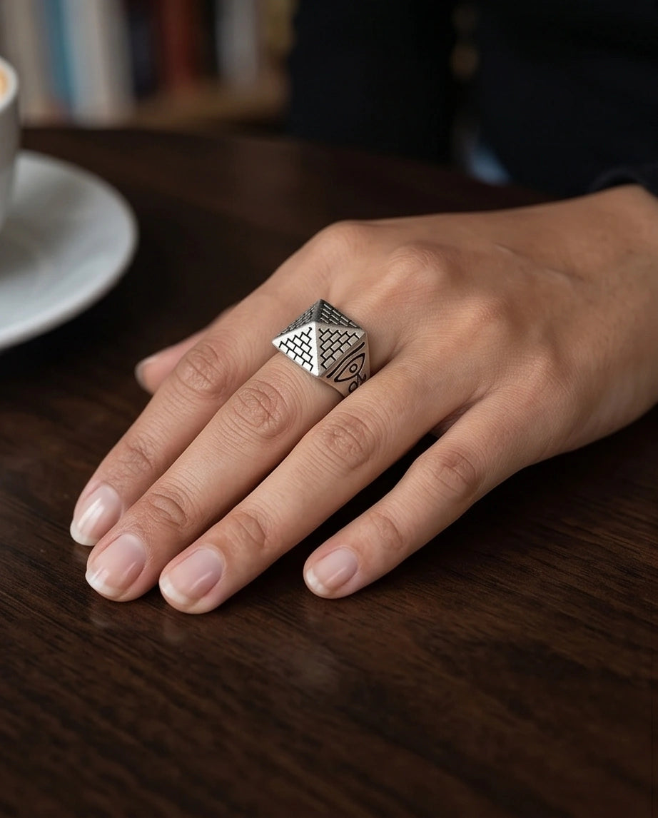 Vintage Sterling Silver Egyptian Pyramid Eye of Horus Ring