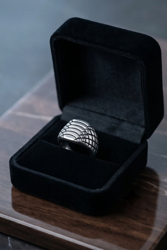 Vintage Sterling Silver Celtic Armor Wing Signet Ring
