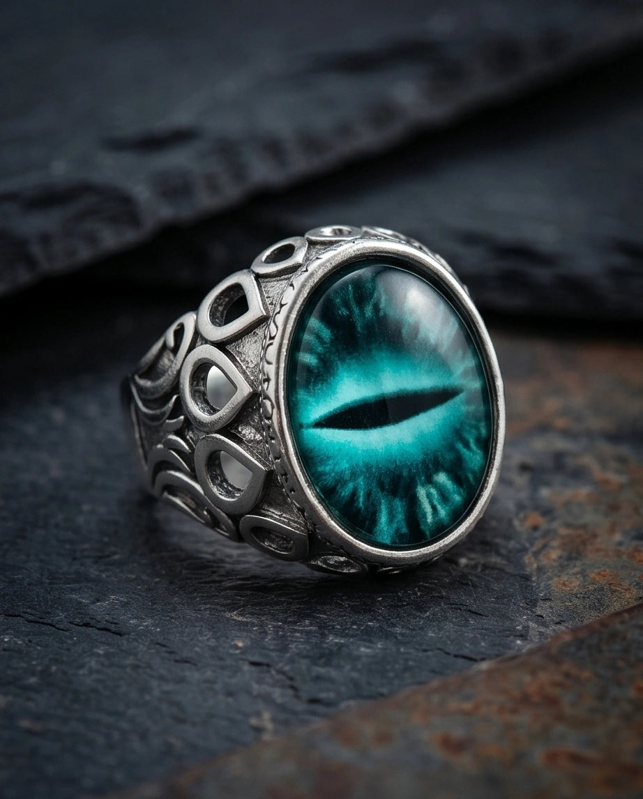 Vintage Sterling Silver Gothic Deep Teal Dragon's Eye Ring