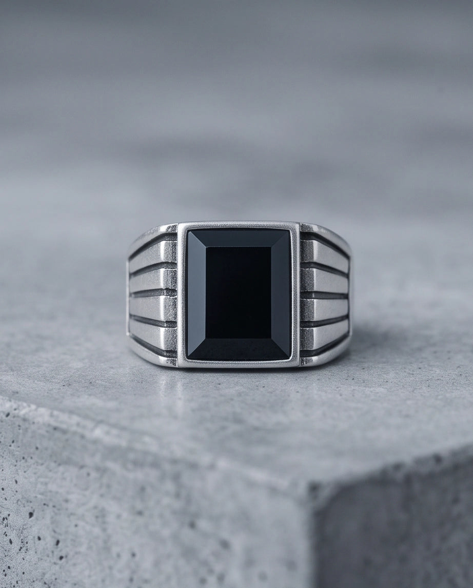 Pyramid Cut Onyx-Style Fluted Shoulder Silver Ring