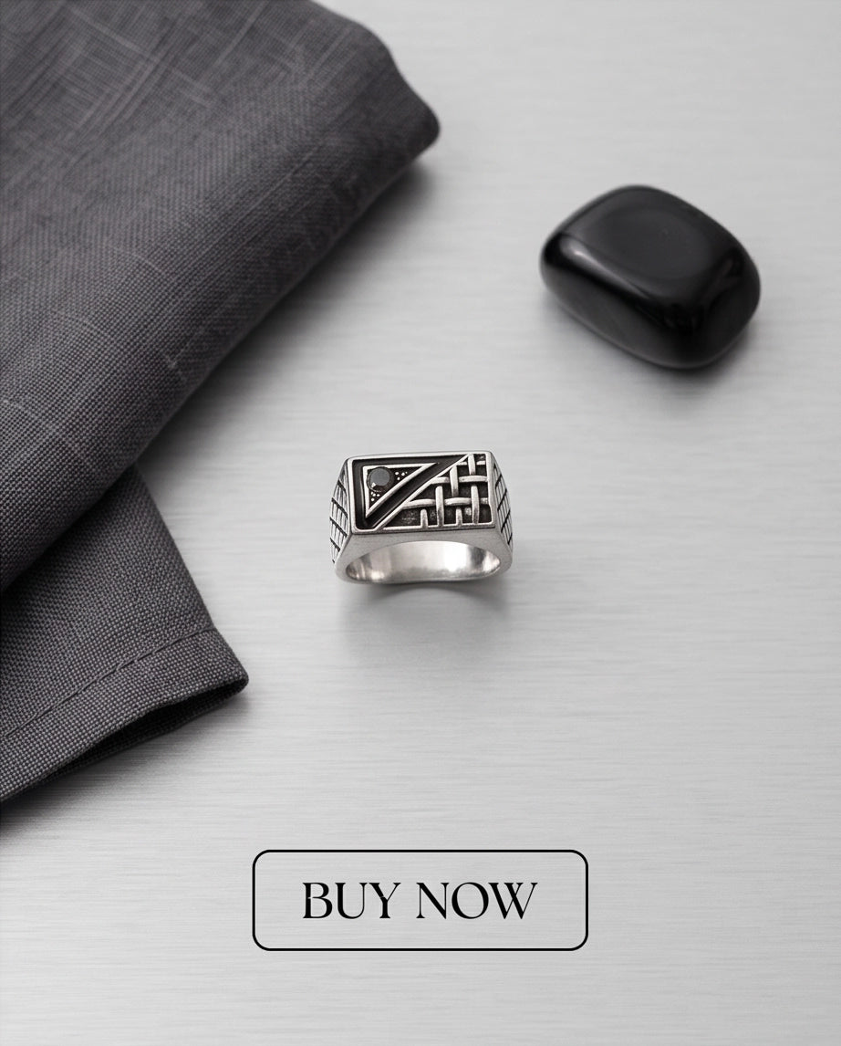 Black Gemstone Geometric Basket-Weave Signet Silver Ring