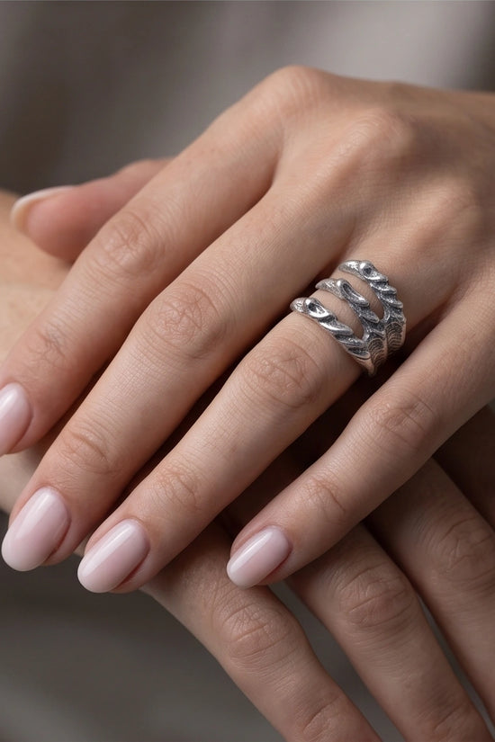 Gothic Dragon Claw Open Band Ring