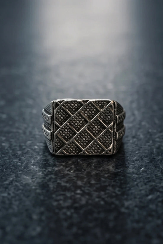Vintage Sterling Silver Mesh Geometric Signet Ring
