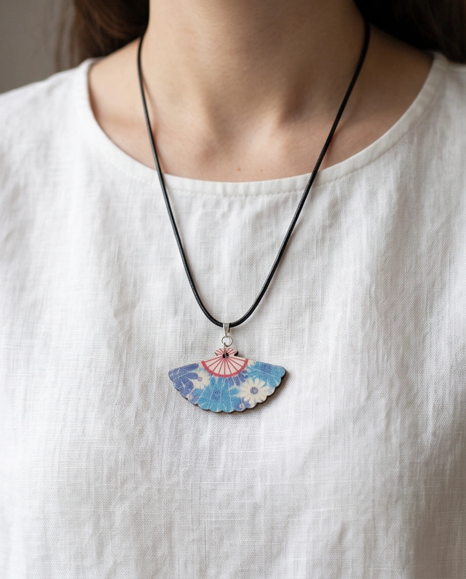 Vintage Ocean Blue Floral Hand-Fan Pendant Necklace